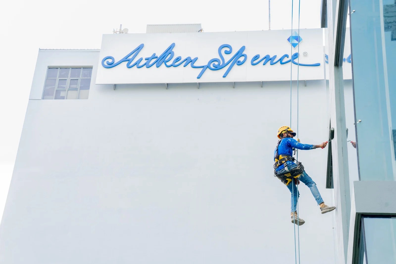 Rope access painting at the Aitken Spence Head Office